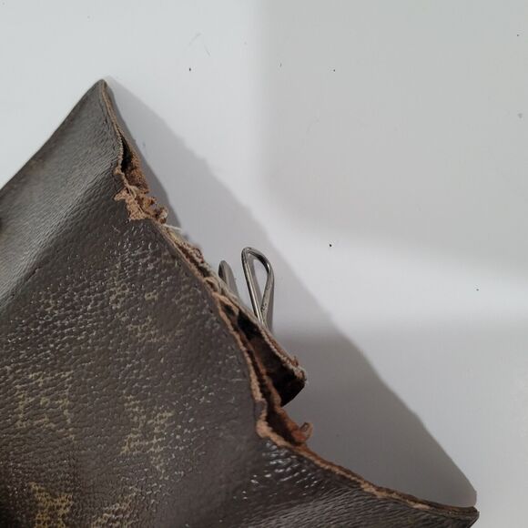 Authentic Louis Vuitton Monogram Multicles 4 Key Hooks Case Brown Small 2003 - Picture 7 of 7
